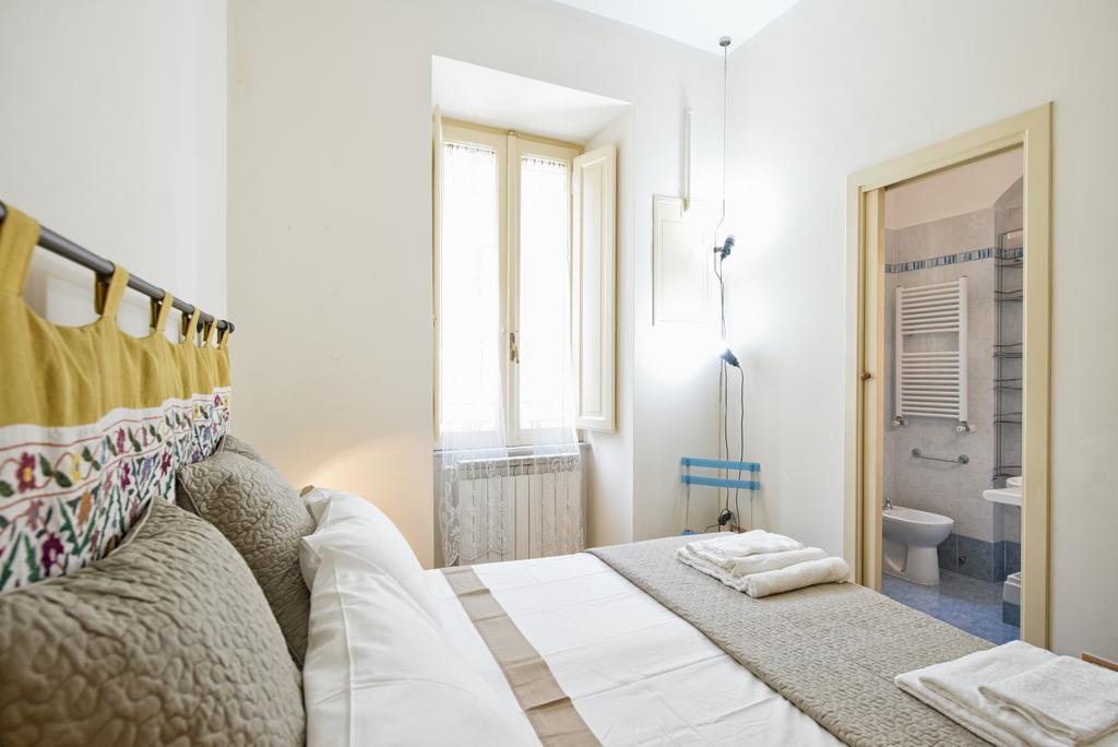 רומא Casa Elena - Italyholidayhouse חדר תמונה